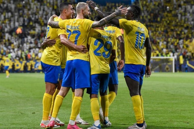 The former Al-Hilal star praises Al-Nasr coach