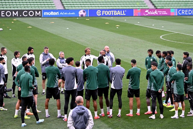 Salman Al-Faraj was injured in Saudi national team training