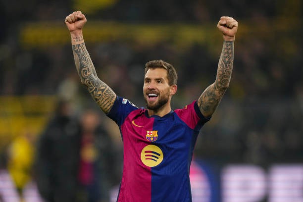 Officially.. Barcelona renews Inigo Martinez's contract