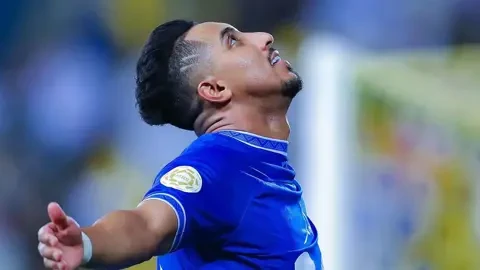 Crisis at Al Hilal Due to Salem Al-Dosari's Contract Renewal
