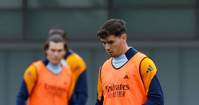 Real Madrid announces Diaz's readiness before El Clásico