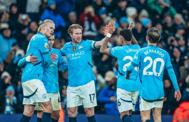 Manchester City beats West Ham by four in the Premier League