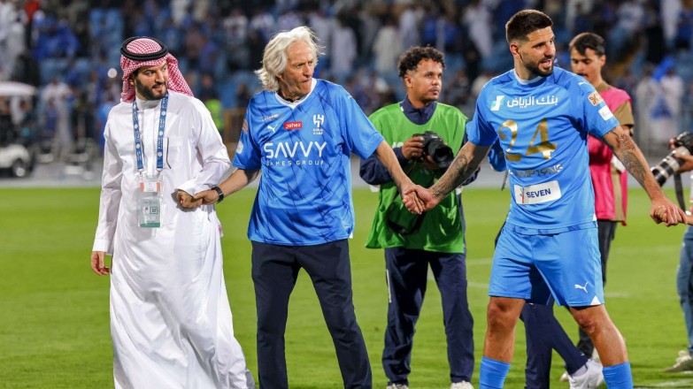Sports Critic Launches Attack on Al-Hilal Management