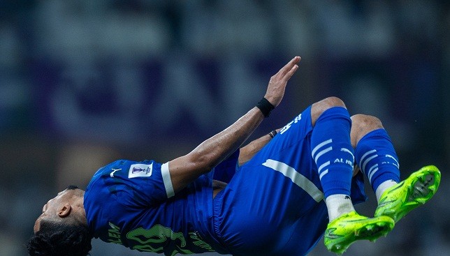 Al-Dosari: My goal is to serve the team and I do not pay attention to what is said outside the field