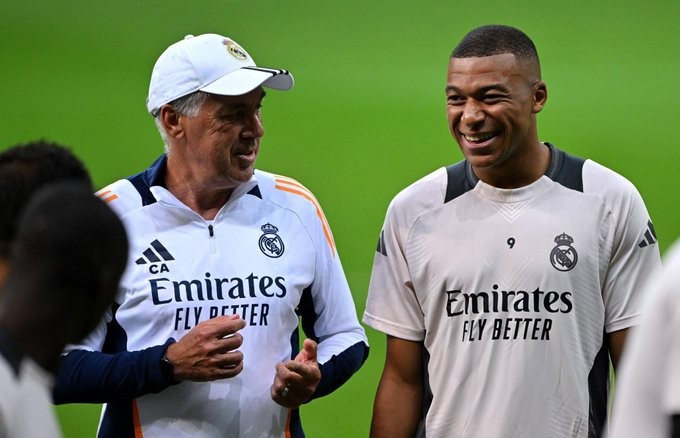 Will Mbappé play against Lille?