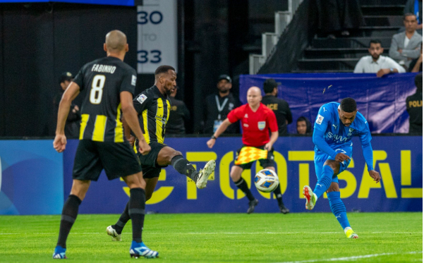 الهلال يضرب الاتحاد بثنائية في دوري أبطال آسيا