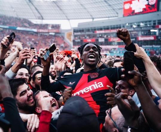 Liverpool chooses Arnold's replacement