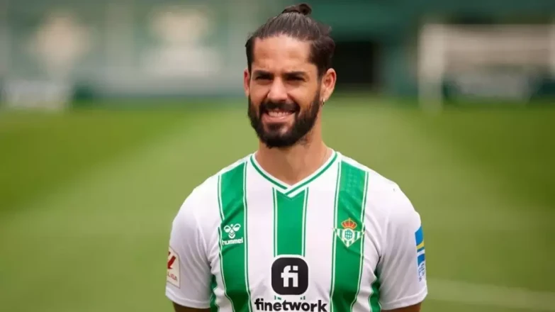 Real Madrid supports Isco