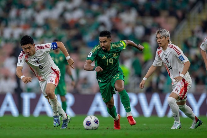 Walid Al-Farraj mocks the Saudi national team defender