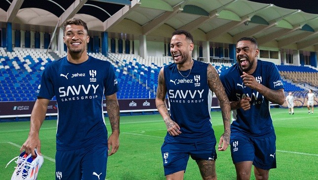 Neymar participates in Al Hilal group training