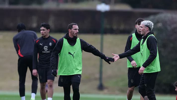 Milan duo participates in group training