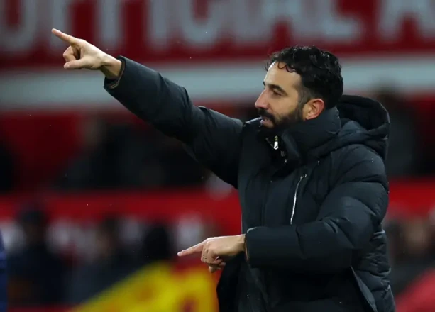 Amorim explains his substitutions against Nottingham