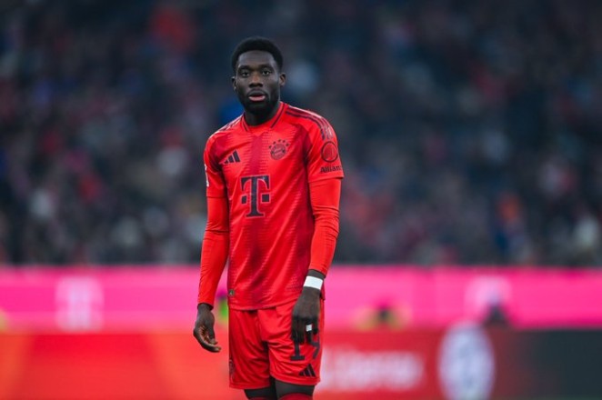 The date for announcing the renewal of the Davis contract with Bayern Munich