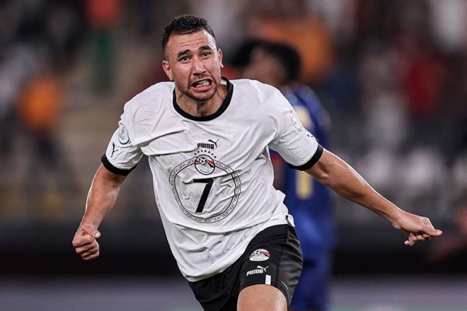 A journalist talks about Al-Ahly signing new deals before the Club World Cup