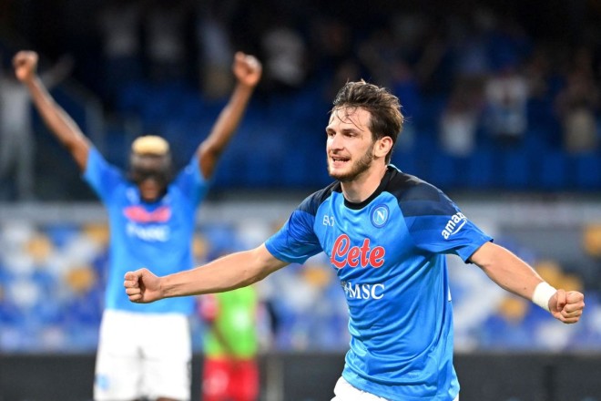 Liverpool is considering including the Napoli star