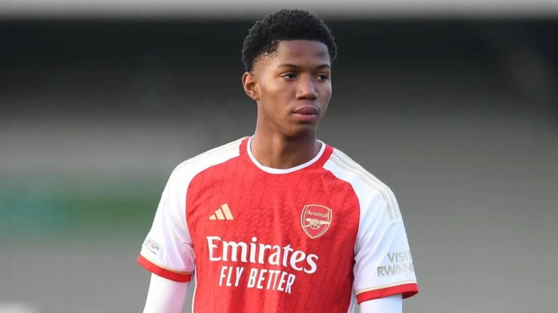 Arsenal's jewel moves to Manchester United