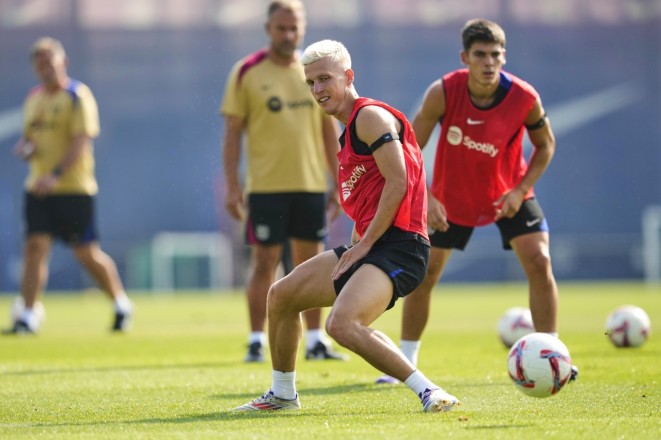 Olmo decorates Barcelona's roster