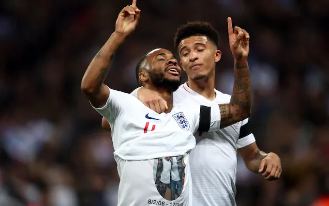 A swap deal looms between Manchester United and Chelsea