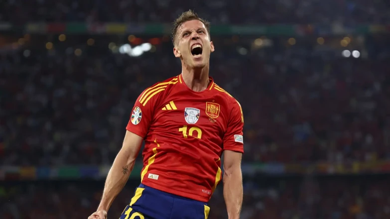 Barcelona meets with Olmo's agent