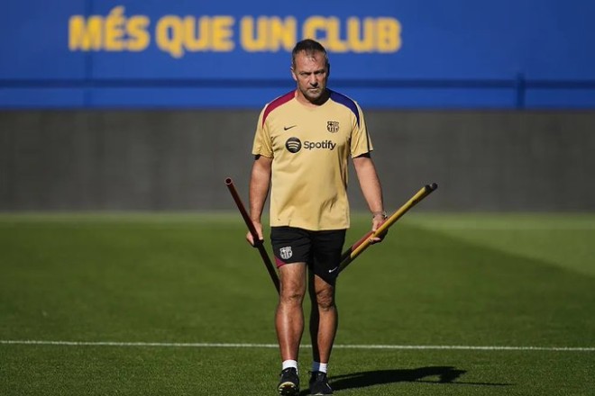 Barcelona is moving to acquire its young defender