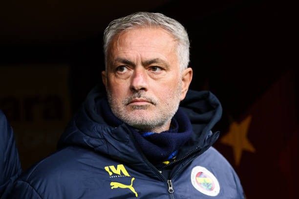Fenerbahçe Responds to Galatasaray's Accusations Against Mourinho