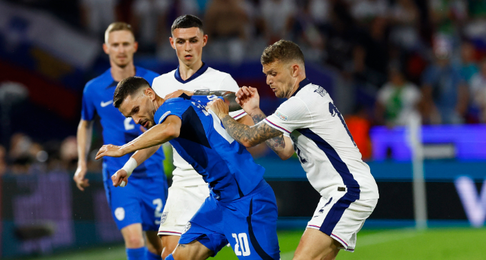 England contented itself with a draw against Slovenia and qualified as leaders