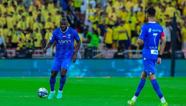 الهلال يخسر جهود نجميه أمام الأهلي