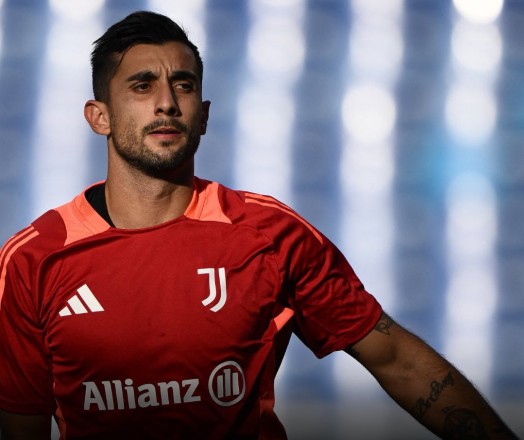 Juventus rewarded its goalkeeper Perrin after his performance in the Champions League