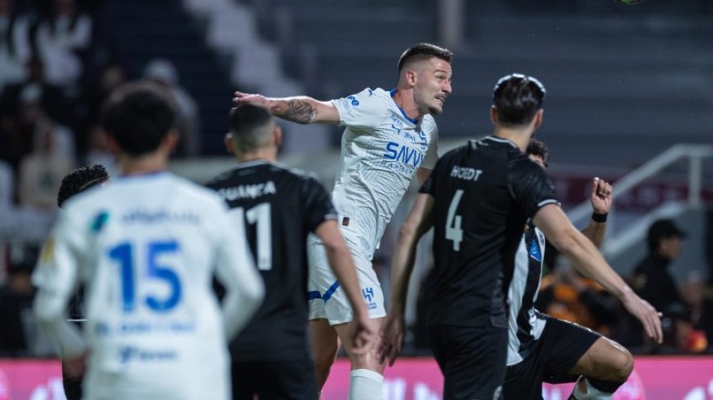 Al-Hilal defeats Al-Shabab by two goals to one
