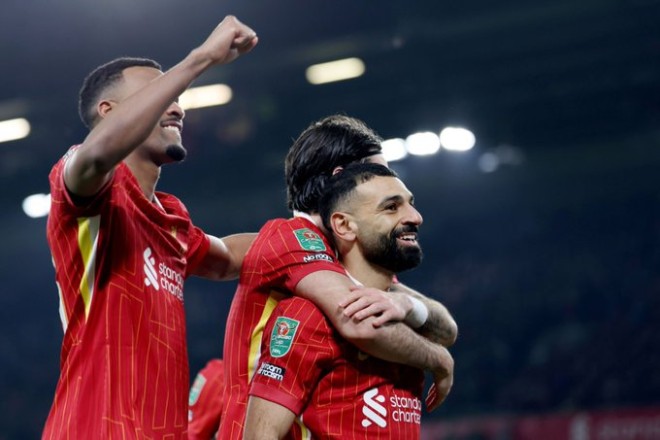 Liverpool sweeps Tottenham and crosses to the League Cup final