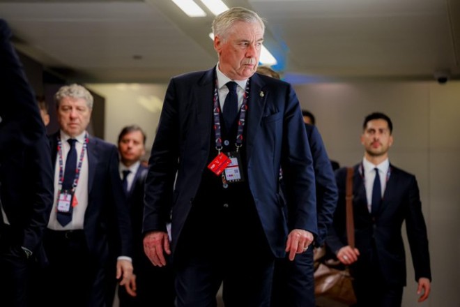 Real Madrid settles on a replacement for Davies