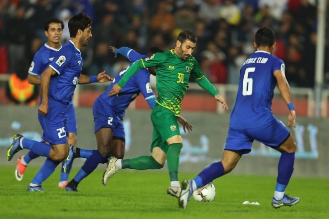 The Air Force against the police in the summit match of the Iraqi League