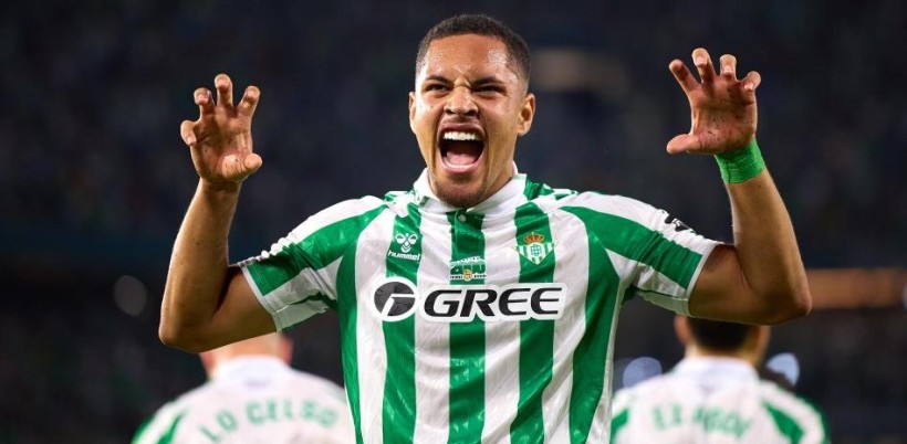 Vitor Roque opens his goals tally with Betis