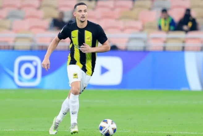 Italian club Roma aims to include Al-Ittihad defender