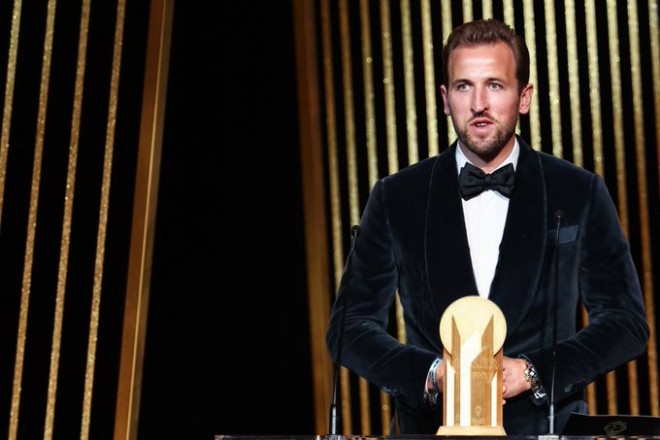 Mbappé and Kane receive the Gerd Muller Award
