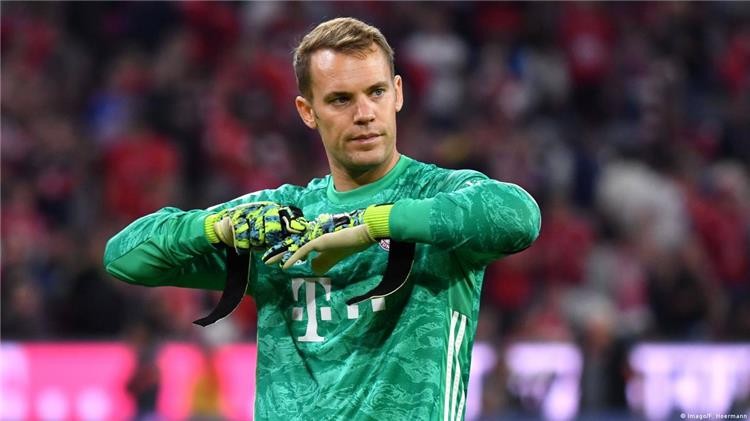 Bayern Munich sporting director supports Manuel Neuer