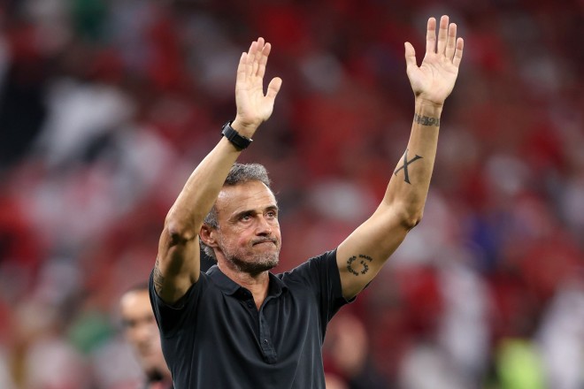 Paris Saint-Germain decides Enrique's future