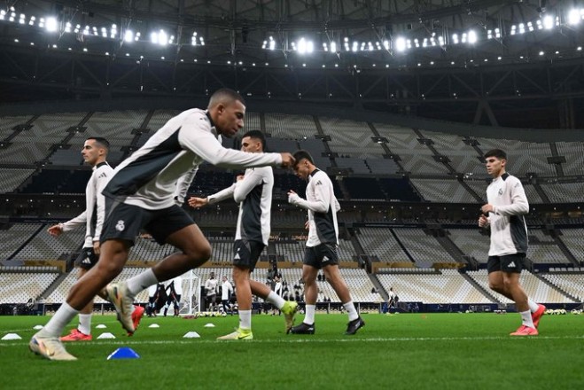 Mbappe is a starter against Pachuca