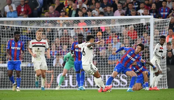 Crystal Palace forces a draw against Manchester United