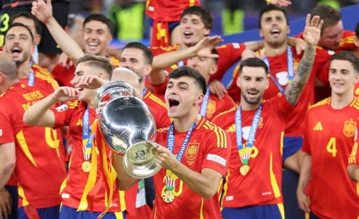 Pedri: I don't know what to say, and Olmo is a great player