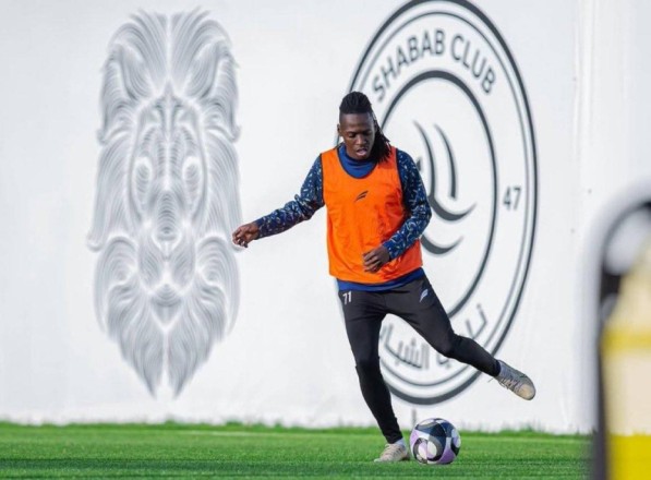 Al-Qadisiyah Officially Signs Its First Summer Deal