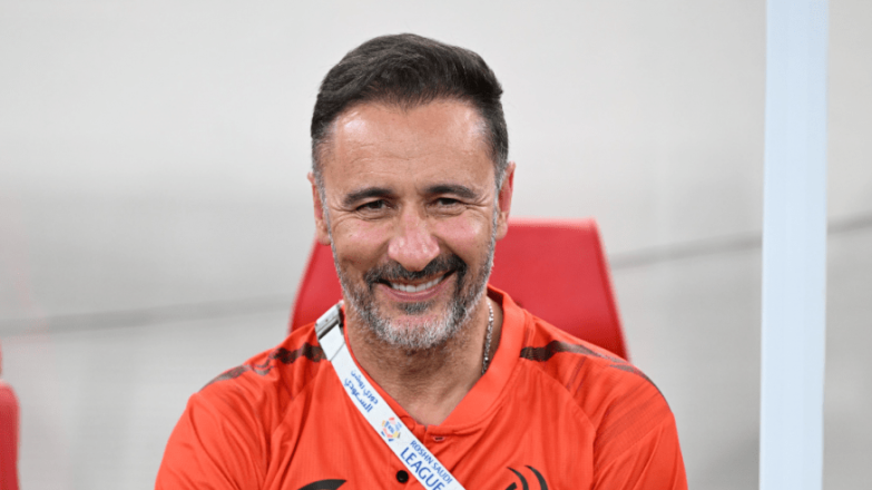 Vitor Pereira attacks the referee of the Al Hilal match