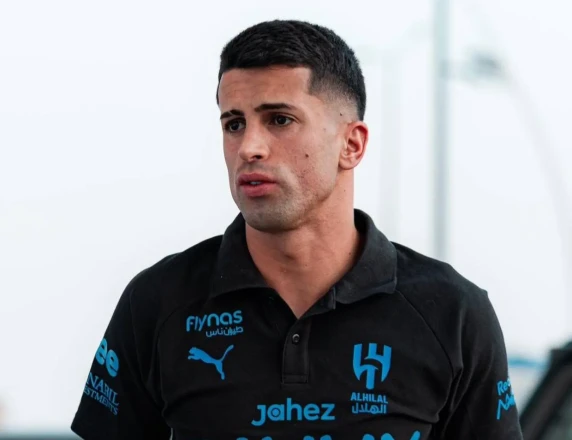 Injury of Cancelo and Malcom Raises Concerns Among Al-Hilal Fans