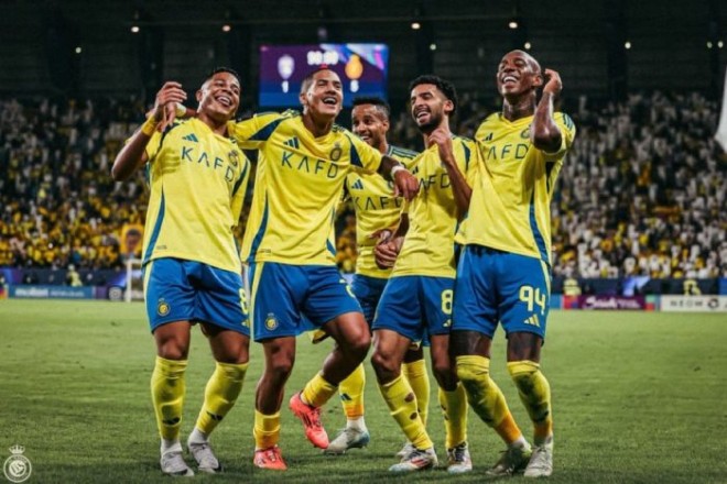 Al-Nasr Bus Delay Sparks Controversy Before Al-Wahda Match