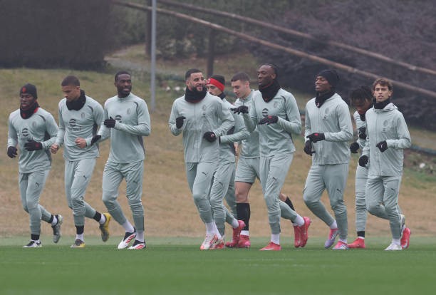 ميلان يفتقد 8 لاعبين في مواجهة فينورد بدوري أبطال أوروبا