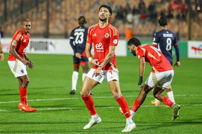 Mido attacks Al-Ahly star