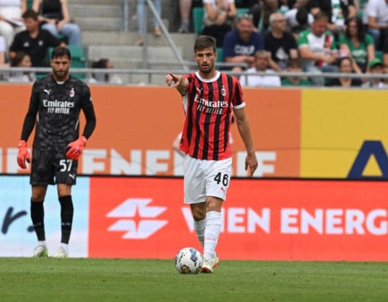 Milan succeeds in reaching an agreement to renew the contract of the team's star