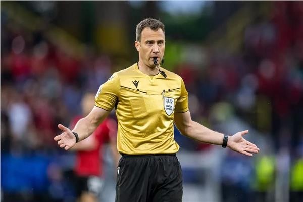 Referees for the Al-Ahly and Pyramids match