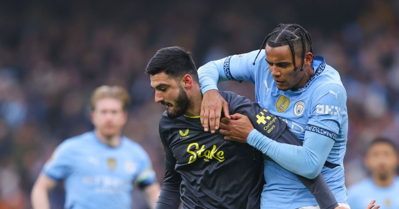 Everton forces a draw against Manchester City