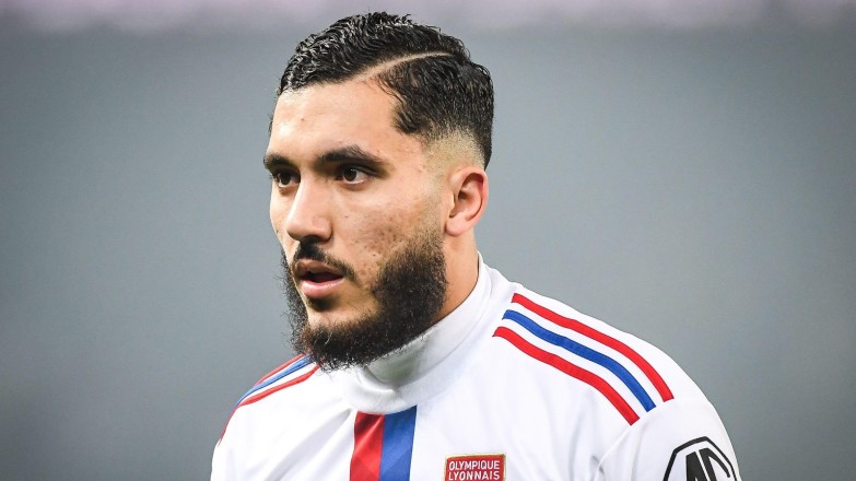 Lyon sets the price of Rayan Sharqi
